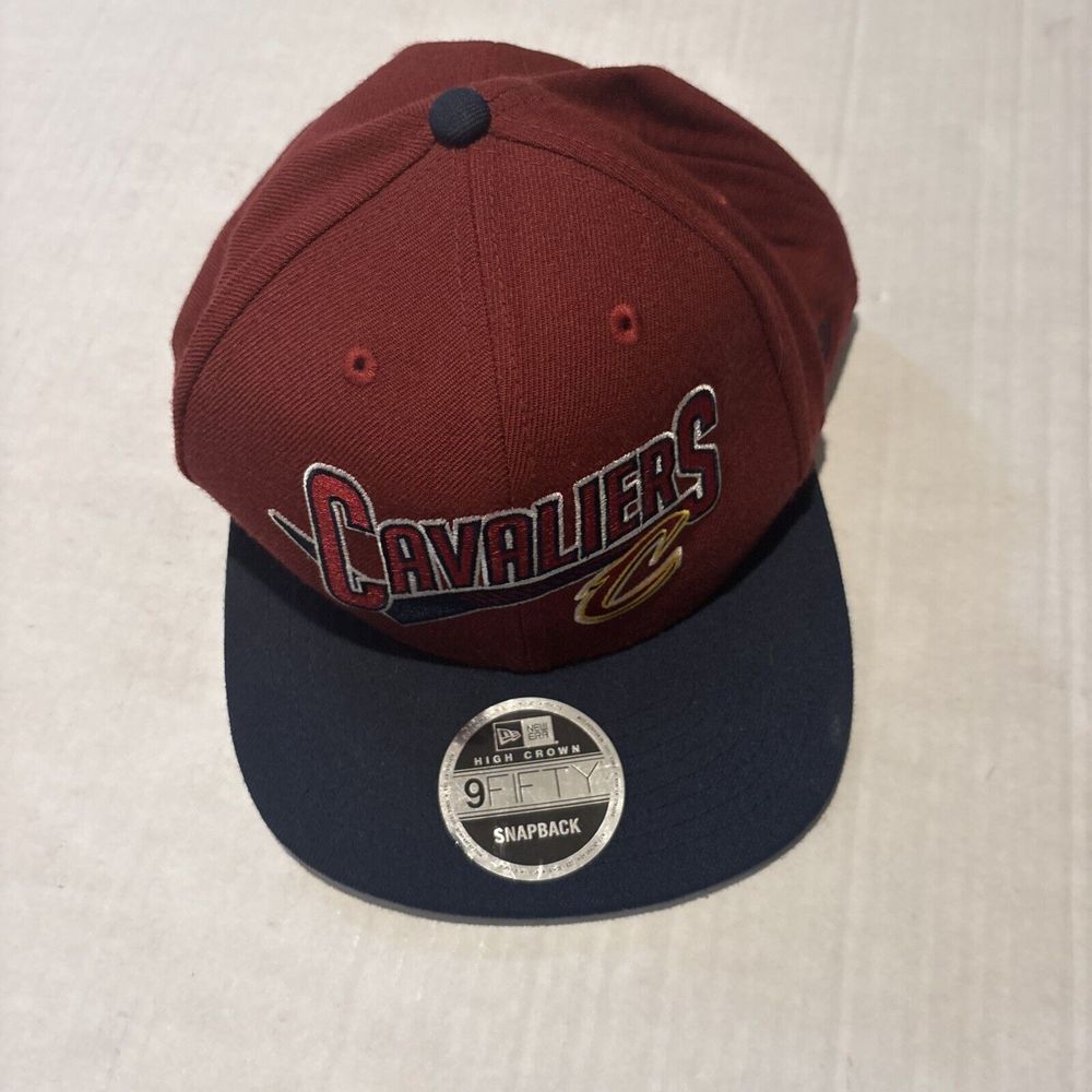 NEW ERA 9FIFTY CLEVELAND CAVALIERS EMBROIDERED ADJUSTABLE‎  SNAPBACK RED HAT